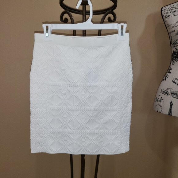 GUESS MIRAGE GEO STITCH SKIRT - Picture 1 of 9